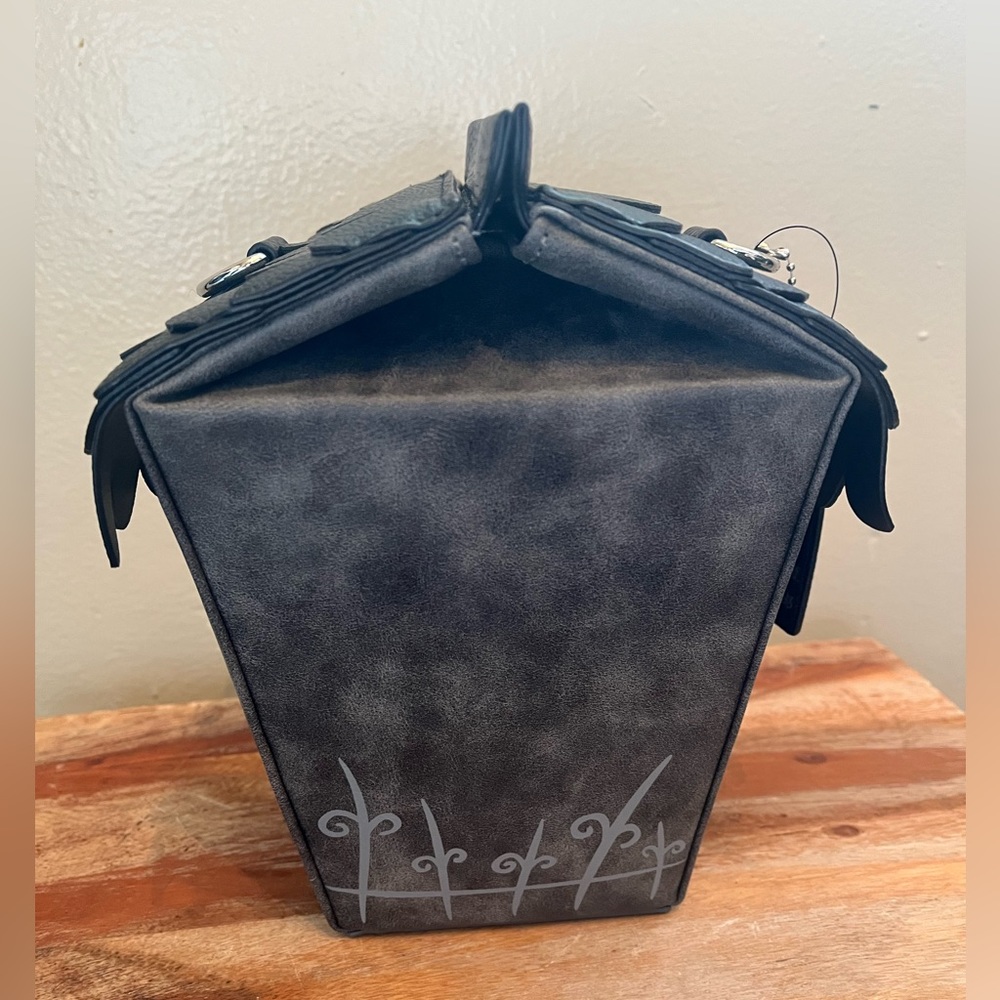 Disney The Nightmare Before Christmas Zero Doghouse Figural Crossbody Bag - Picture 4 of 9
